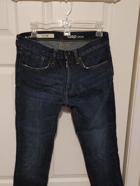 GAP Slim. Womans Deep Indigo Jeans